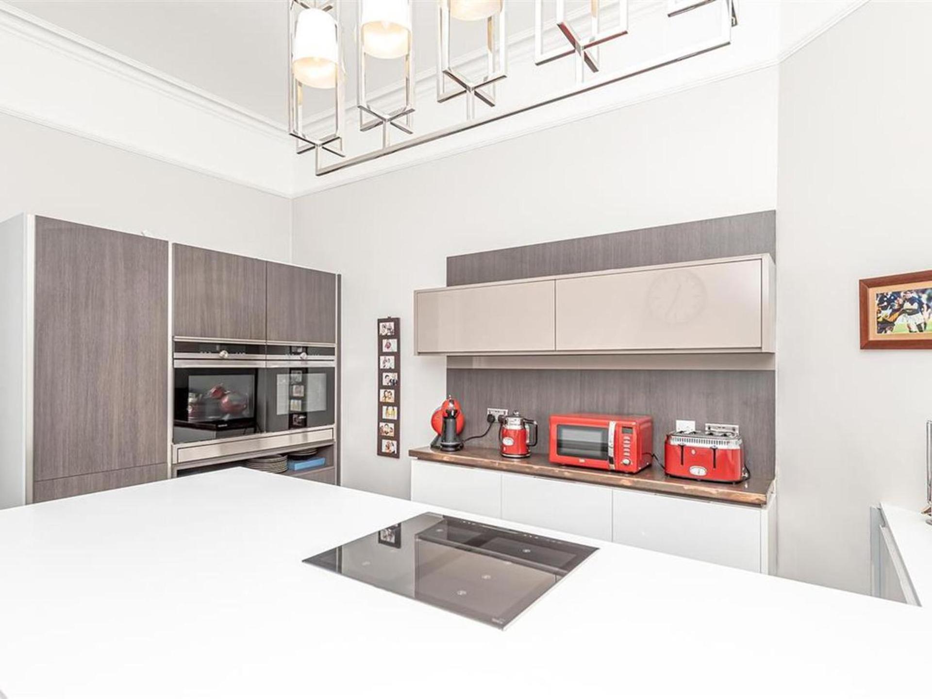 Apartamento Spacious 4 Bedroom Flat In *