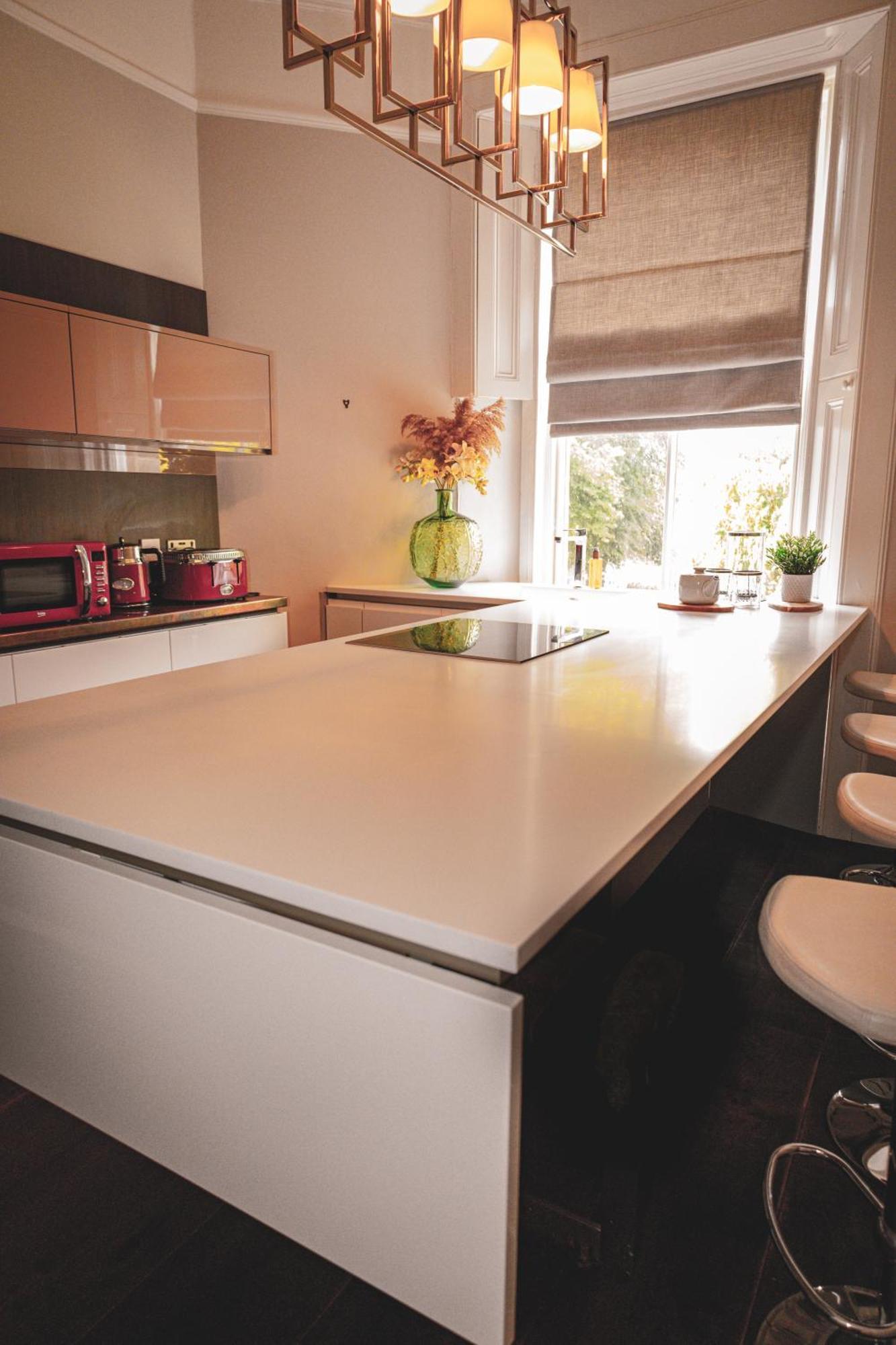 Spacious 4 Bedroom Flat In